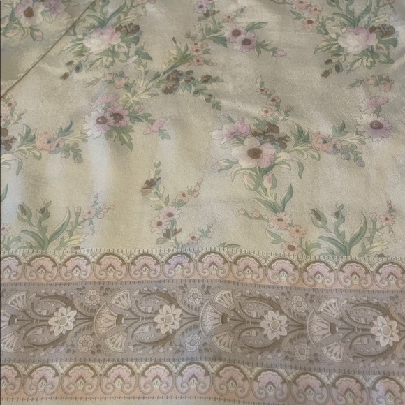 Vintage 80s Liz Claiborne 100% silk Floral cottagecore Sheer white pastel Scarf